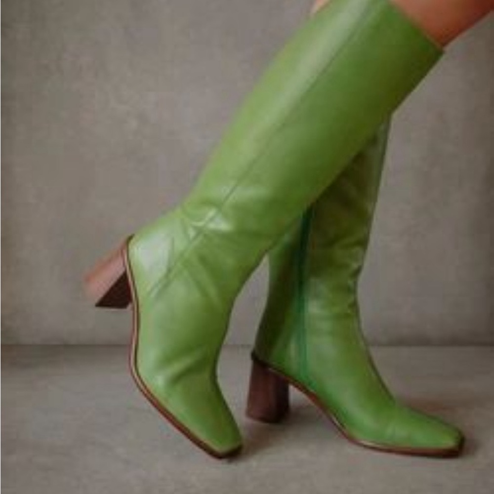 ALOHAS East green knee-high boots. Size 38/7.